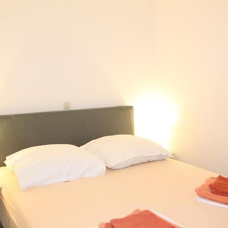Apartment Bajuti Primošten Dış mekan fotoğraf